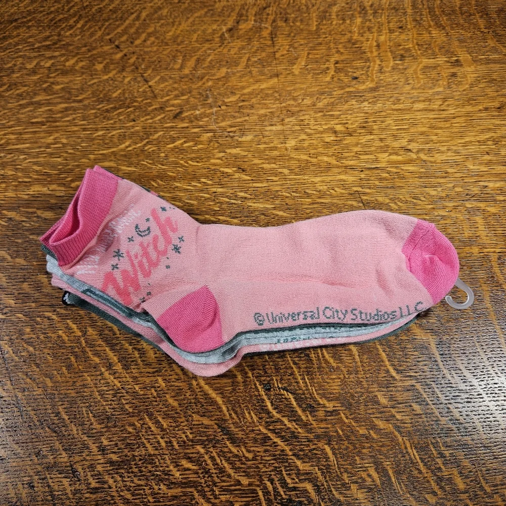 Wicked 5 Pack Crew Socks Nwt